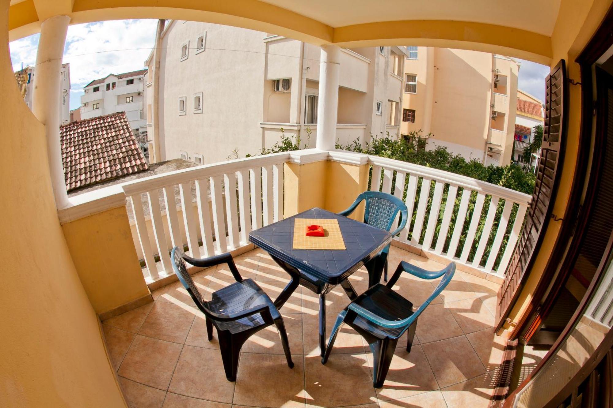 Apartments Angela Budva Rum bild
